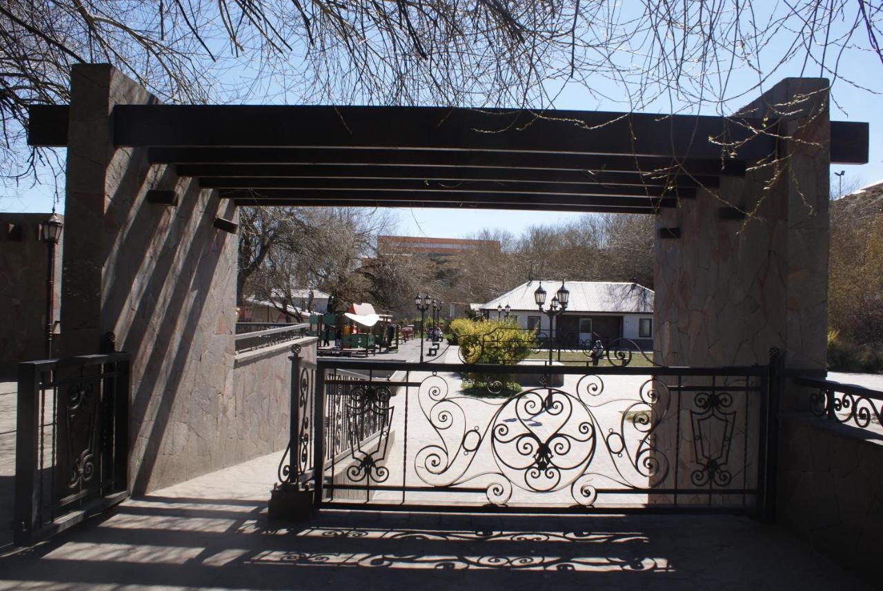 El Puente Aparts- Departamentos Independientes El Calafate Exterior photo